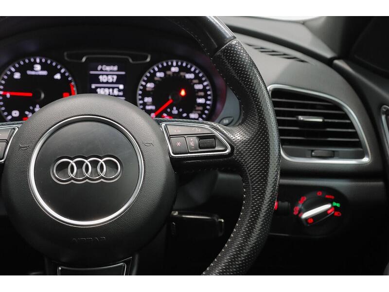 Audi Q3 2.0 TDI S line Euro 5 (s/s) 5dr - U209