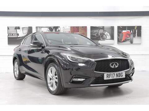 Infiniti Q30 Captur Dynamique MediaNav SUV 1 Manual Diesel