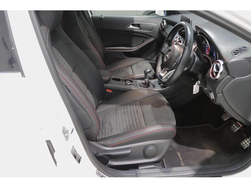 Mercedes-Benz GLA 1.6 GLA200 AMG Line Euro 6 (s/s) 5dr - U218