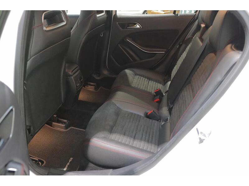 Mercedes-Benz GLA 1.6 GLA200 AMG Line Euro 6 (s/s) 5dr - U218