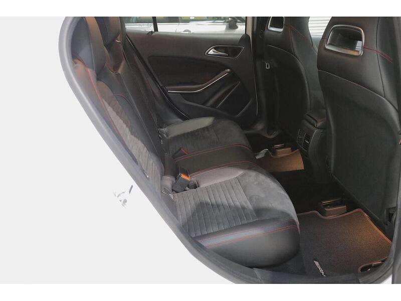Mercedes-Benz GLA 1.6 GLA200 AMG Line Euro 6 (s/s) 5dr - U218