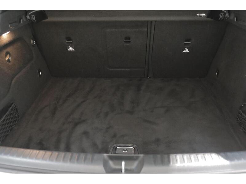 Mercedes-Benz GLA 1.6 GLA200 AMG Line Euro 6 (s/s) 5dr - U218