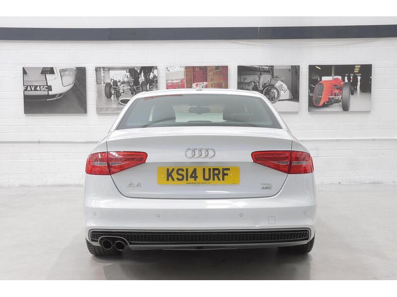 Audi A4 2.0 TDI S line S Tronic quattro Euro 5 (s/s) 4dr - U223