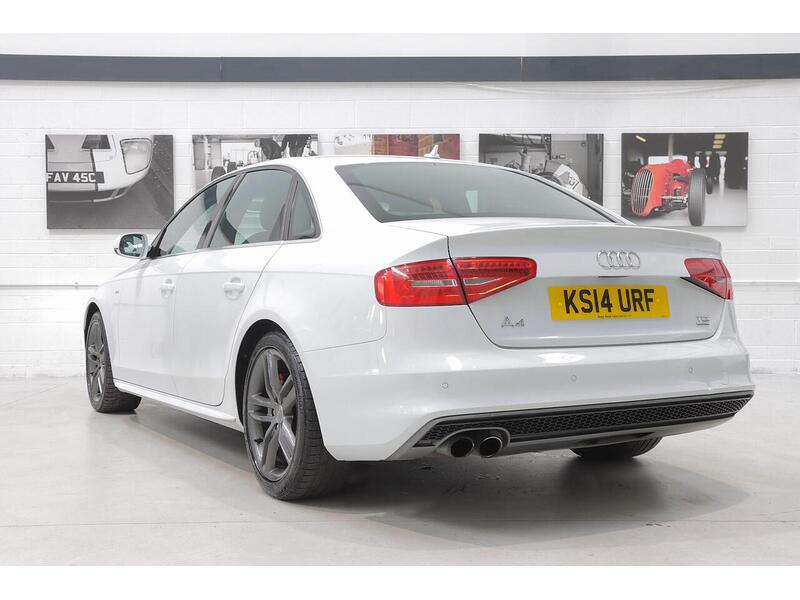 Audi A4 2.0 TDI S line S Tronic quattro Euro 5 (s/s) 4dr - U223