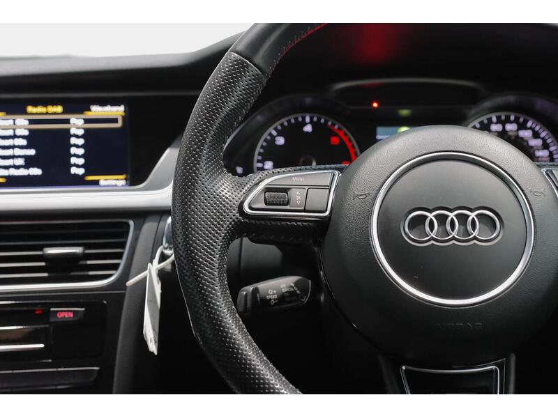 Audi A4 2.0 TDI S line S Tronic quattro Euro 5 (s/s) 4dr - U223