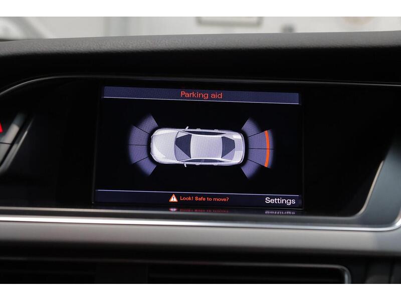 Audi A4 2.0 TDI S line S Tronic quattro Euro 5 (s/s) 4dr - U223