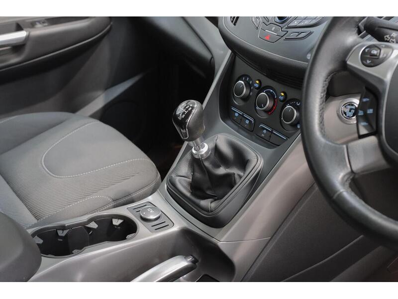 Ford Kuga 2.0 TDCi Zetec 2WD Euro 6 (s/s) 5dr - U231
