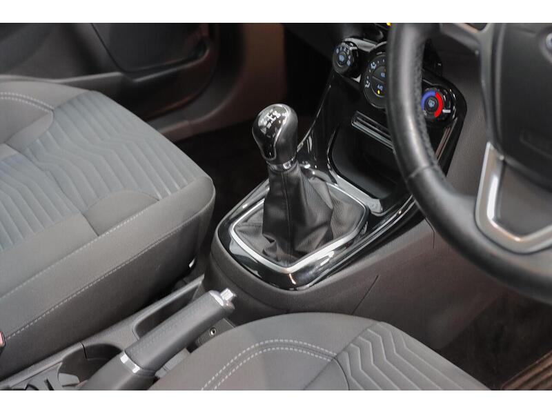 Ford Fiesta 1.25 Zetec Euro 5 5dr - U232
