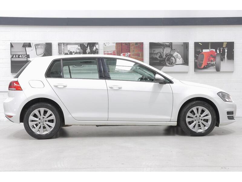 Volkswagen Golf 2.0 TDI BlueMotion Tech SE DSG Euro 5 (s/s) 5dr - U240