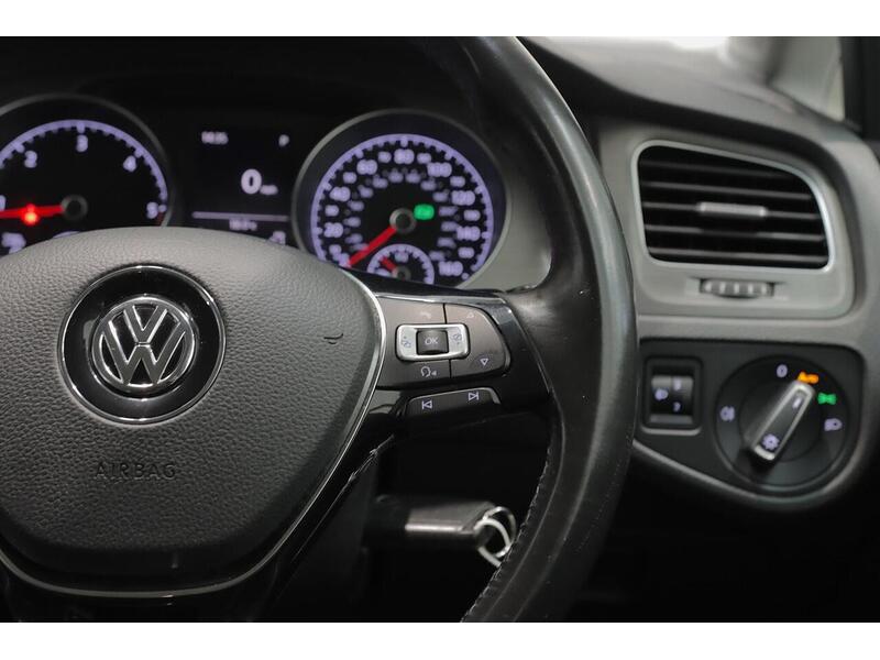 Volkswagen Golf 2.0 TDI BlueMotion Tech SE DSG Euro 5 (s/s) 5dr - U240