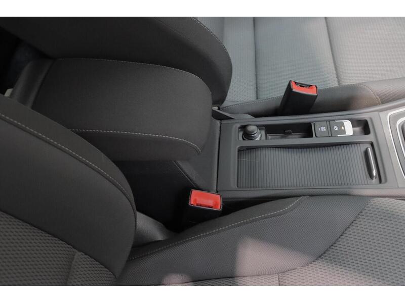 Volkswagen Golf 2.0 TDI BlueMotion Tech SE DSG Euro 5 (s/s) 5dr - U240