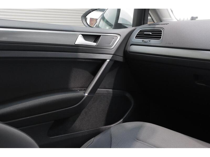Volkswagen Golf 2.0 TDI BlueMotion Tech SE DSG Euro 5 (s/s) 5dr - U240