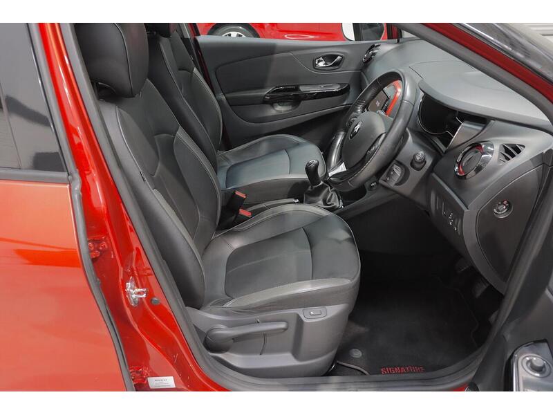 Renault Captur 0.9 TCe ENERGY Signature Nav Euro 6 (s/s) 5dr - U241
