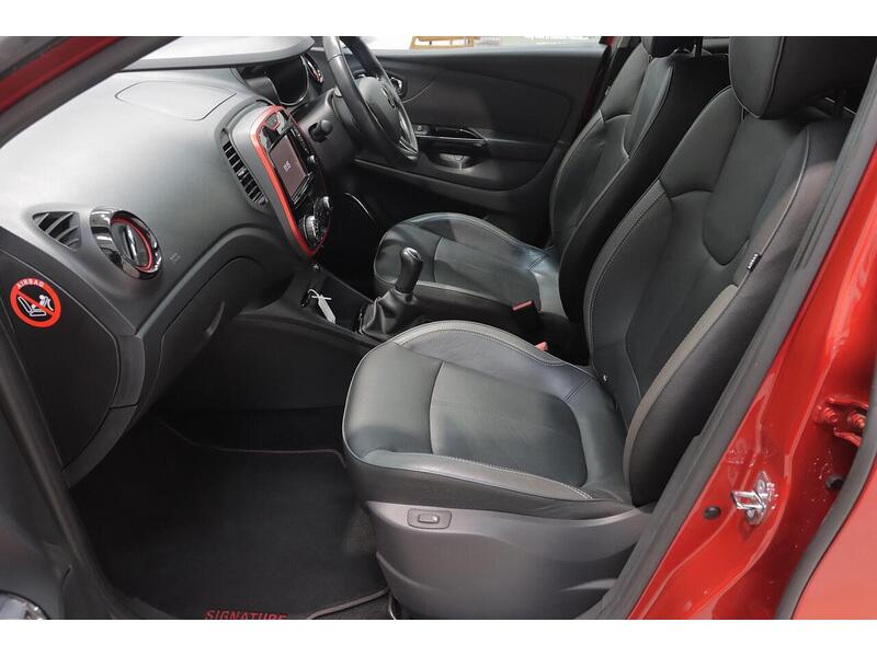 Renault Captur 0.9 TCe ENERGY Signature Nav Euro 6 (s/s) 5dr - U241