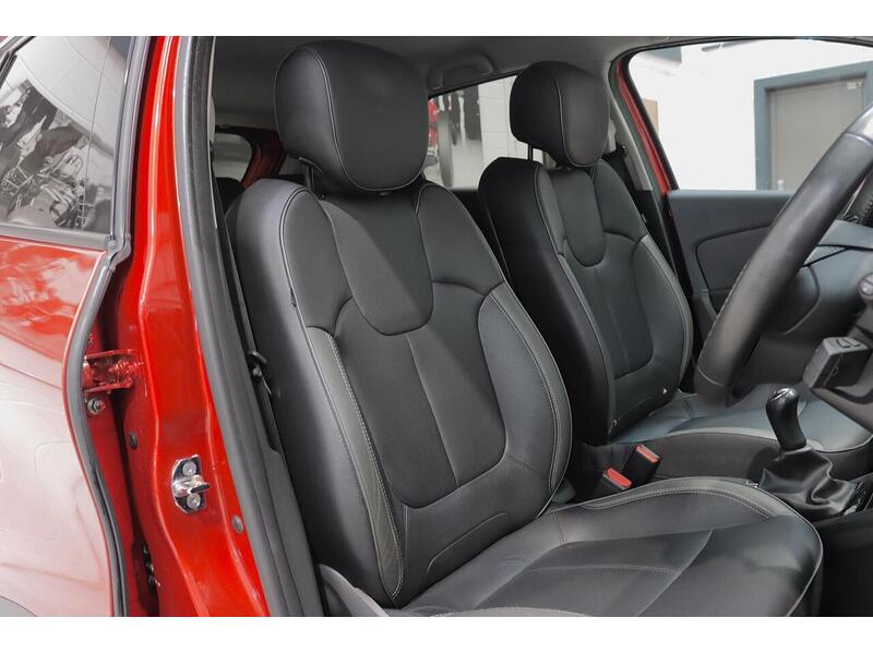 Renault Captur 0.9 TCe ENERGY Signature Nav Euro 6 (s/s) 5dr - U241