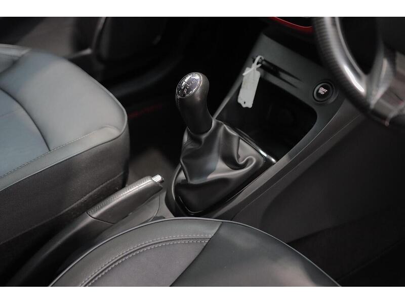 Renault Captur 0.9 TCe ENERGY Signature Nav Euro 6 (s/s) 5dr - U241