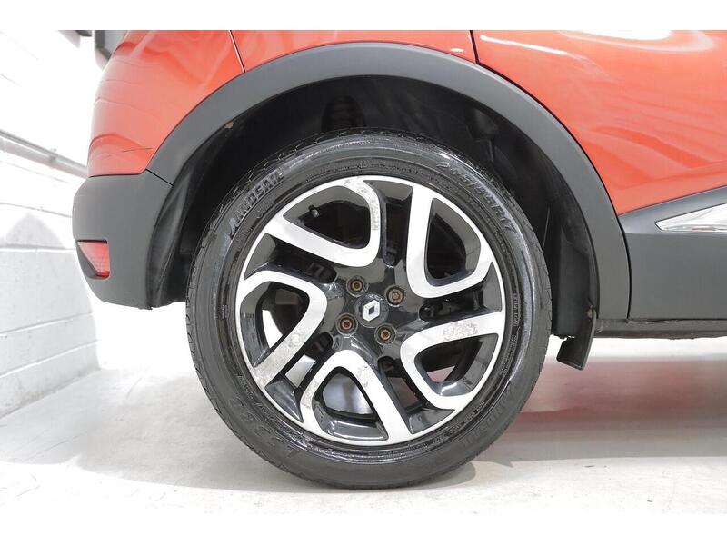Renault Captur 0.9 TCe ENERGY Signature Nav Euro 6 (s/s) 5dr - U241