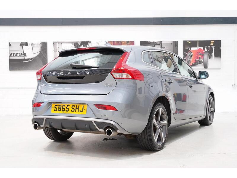 Volvo V40 2.0 D2 R-Design Euro 6 (s/s) 5dr - U246