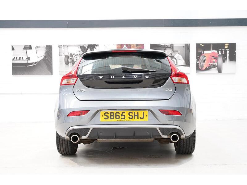 Volvo V40 2.0 D2 R-Design Euro 6 (s/s) 5dr - U246