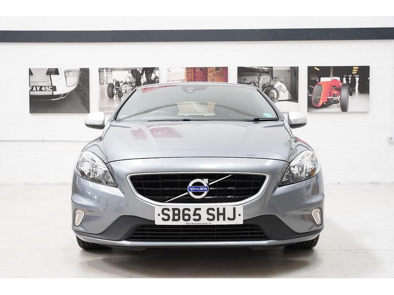 Volvo V40 2.0 D2 R-Design Euro 6 (s/s) 5dr - U246