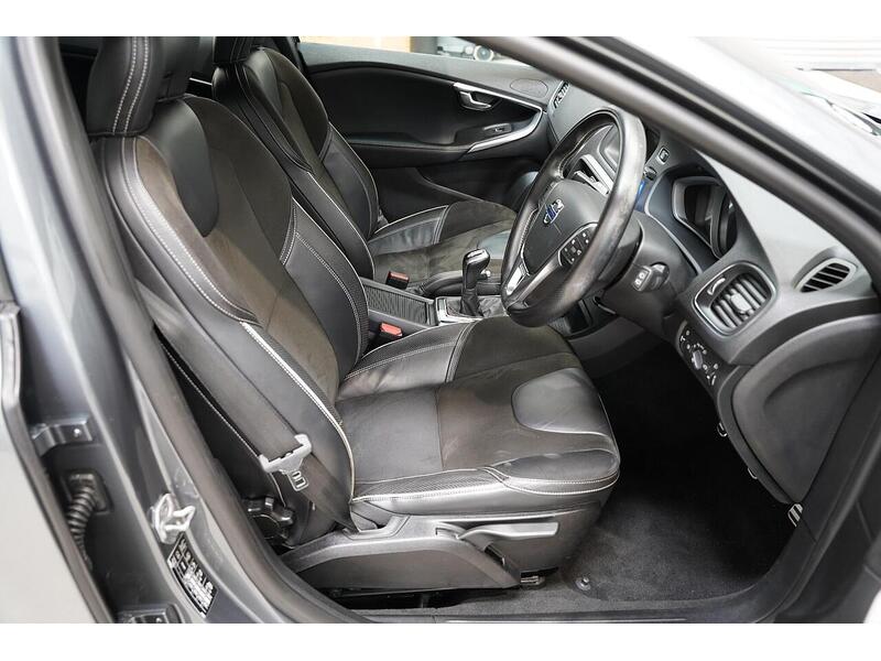 Volvo V40 2.0 D2 R-Design Euro 6 (s/s) 5dr - U246