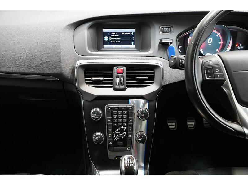 Volvo V40 2.0 D2 R-Design Euro 6 (s/s) 5dr - U246