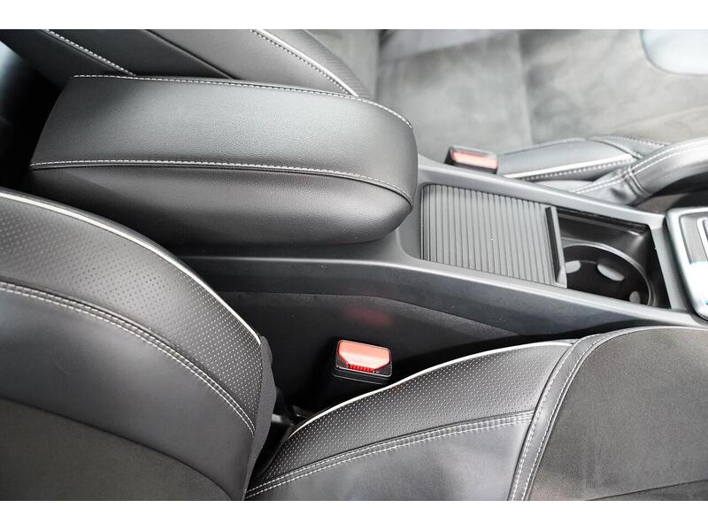 Volvo V40 2.0 D2 R-Design Euro 6 (s/s) 5dr - U246