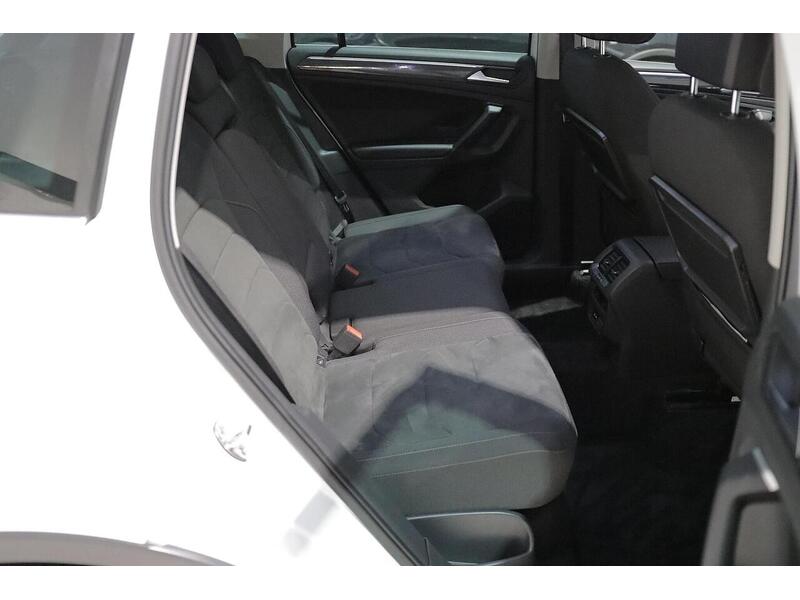 Volkswagen Tiguan Tiguan 2.0 TDI SEL DSG Euro 6 (s/s) 5dr - U29