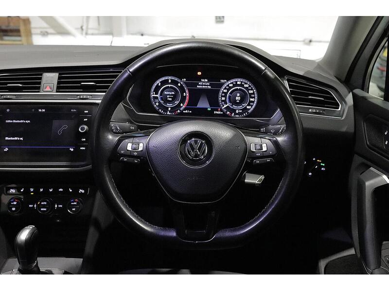 Volkswagen Tiguan Tiguan 2.0 TDI SEL DSG Euro 6 (s/s) 5dr - U29