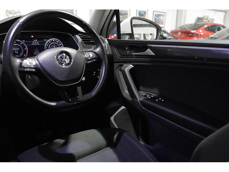 Volkswagen Tiguan Tiguan 2.0 TDI SEL DSG Euro 6 (s/s) 5dr - U29