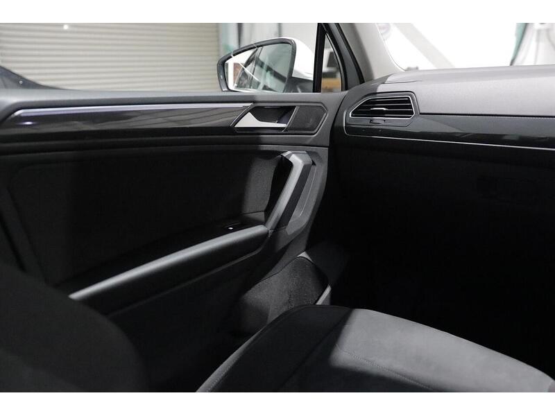 Volkswagen Tiguan Tiguan 2.0 TDI SEL DSG Euro 6 (s/s) 5dr - U29