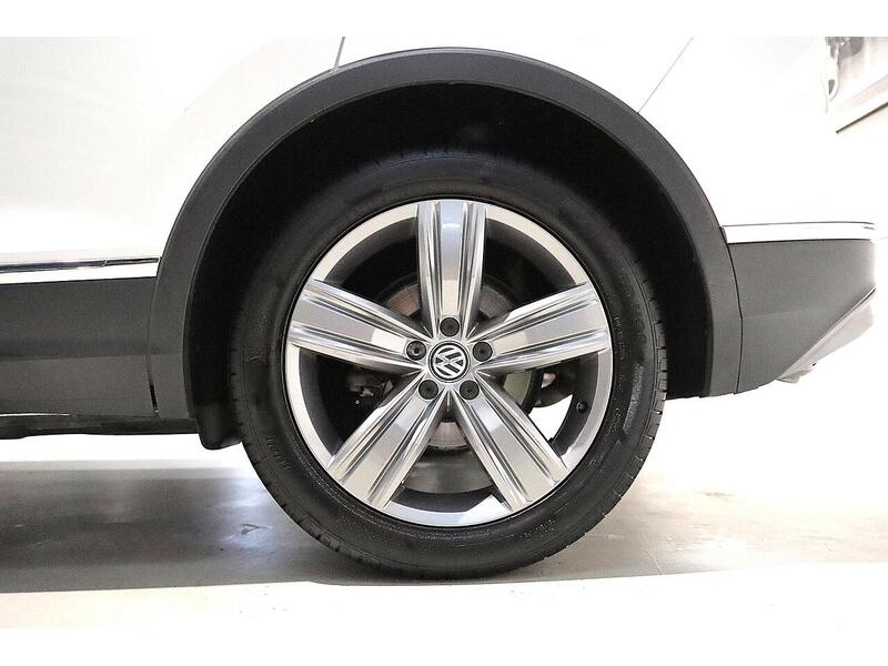 Volkswagen Tiguan Tiguan 2.0 TDI SEL DSG Euro 6 (s/s) 5dr - U29