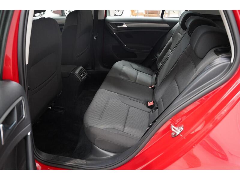 Volkswagen Golf 2.0 TDI BlueMotion Tech SE Hatchback 5dr Diesel Manual Euro 5 (s/s) (150 ps) - U324