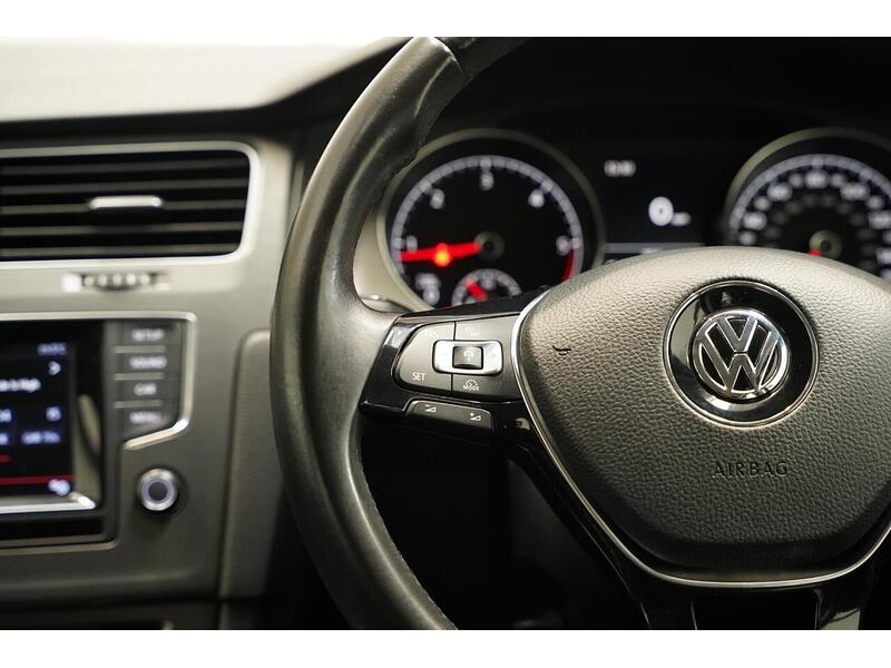 Volkswagen Golf 2.0 TDI BlueMotion Tech SE Hatchback 5dr Diesel Manual Euro 5 (s/s) (150 ps) - U324