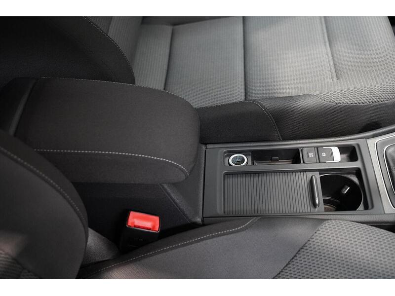 Volkswagen Golf 2.0 TDI BlueMotion Tech SE Hatchback 5dr Diesel Manual Euro 5 (s/s) (150 ps) - U324