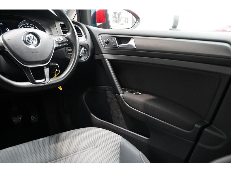 Volkswagen Golf 2.0 TDI BlueMotion Tech SE Hatchback 5dr Diesel Manual Euro 5 (s/s) (150 ps) - U324