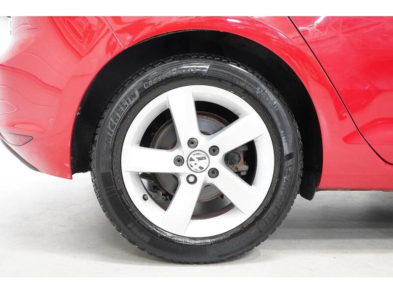 Volkswagen Golf 2.0 TDI BlueMotion Tech SE Hatchback 5dr Diesel Manual Euro 5 (s/s) (150 ps) - U324