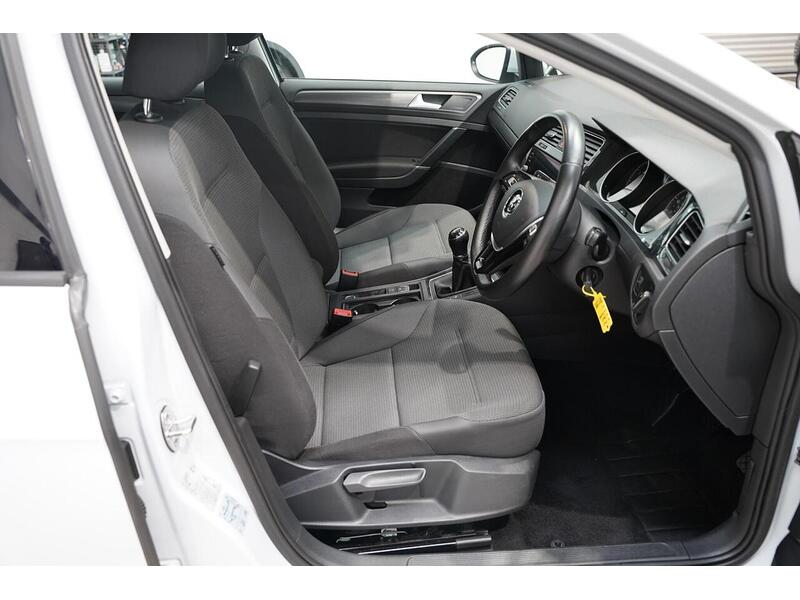 Volkswagen Golf 1.4 TSI BlueMotion Tech SE Nav Euro 6 (s/s) 5dr - U334