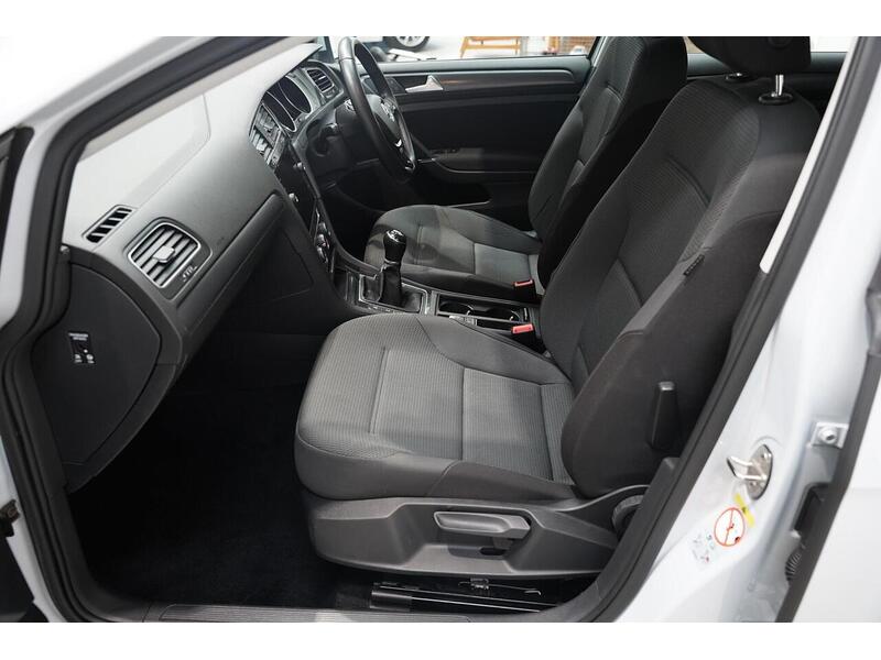 Volkswagen Golf 1.4 TSI BlueMotion Tech SE Nav Euro 6 (s/s) 5dr - U334