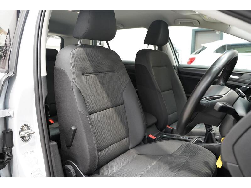 Volkswagen Golf 1.4 TSI BlueMotion Tech SE Nav Euro 6 (s/s) 5dr - U334