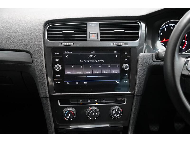Volkswagen Golf 1.4 TSI BlueMotion Tech SE Nav Euro 6 (s/s) 5dr - U334