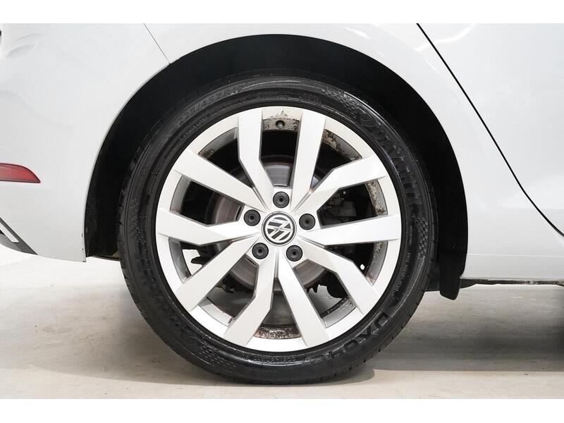 Volkswagen Golf 1.4 TSI BlueMotion Tech SE Nav Euro 6 (s/s) 5dr - U334