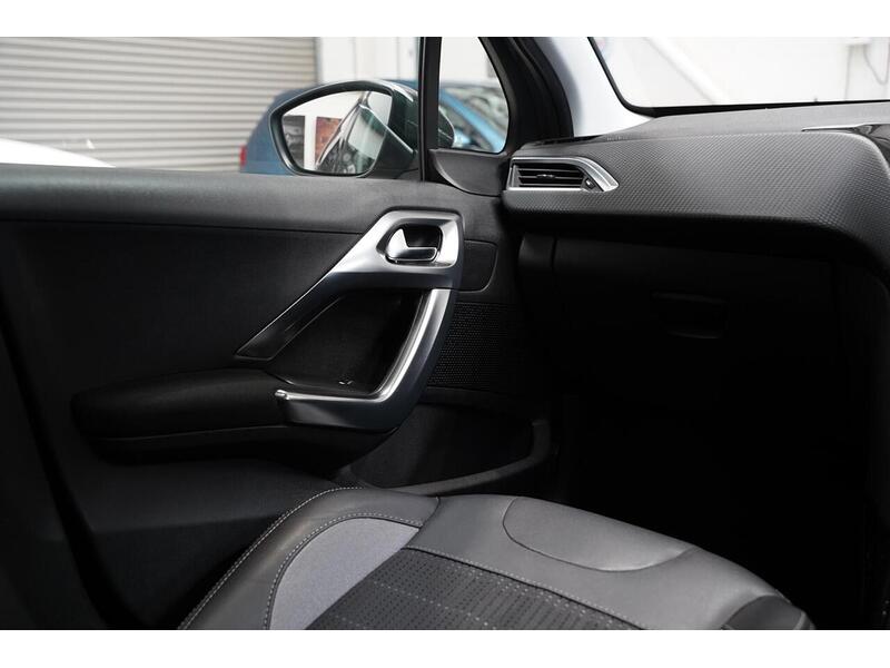 Peugeot 2008 1.2 PureTech Allure Premium Euro 6 (s/s) 5dr - U341