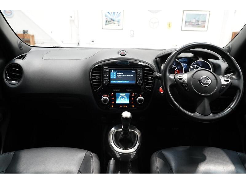 Nissan Juke 1.2 DIG-T Tekna Euro 6 (s/s) 5dr - U346