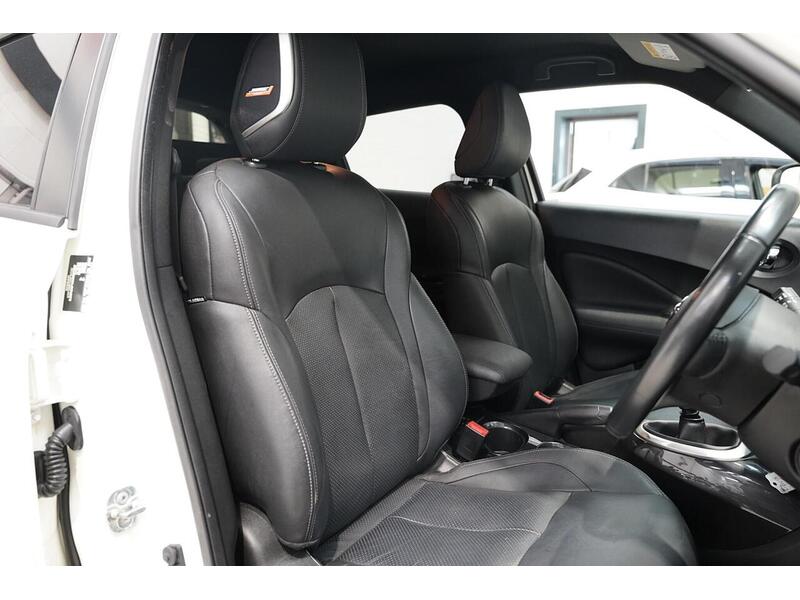 Nissan Juke 1.2 DIG-T Tekna Euro 6 (s/s) 5dr - U346