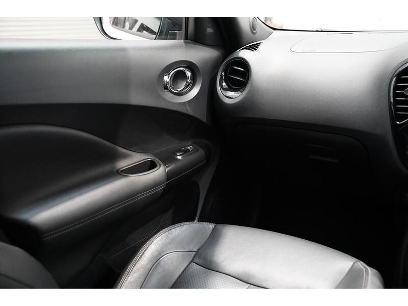 Nissan Juke 1.2 DIG-T Tekna Euro 6 (s/s) 5dr - U346
