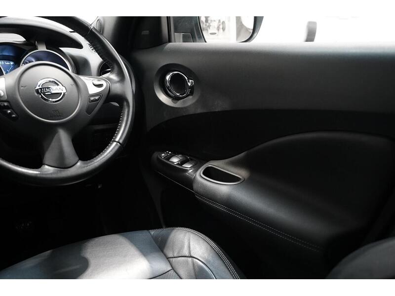 Nissan Juke 1.2 DIG-T Tekna Euro 6 (s/s) 5dr - U346