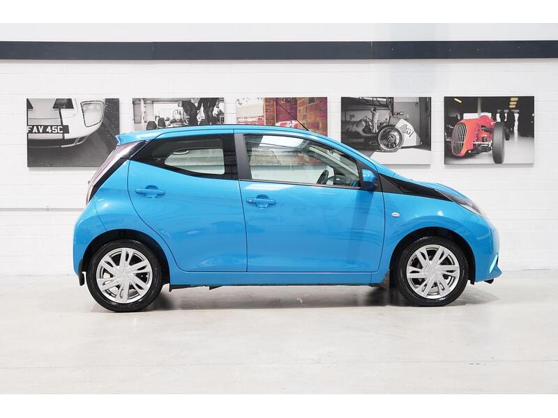 Toyota AYGO 1.0 VVT-i x-pression Euro 6 5dr - U357