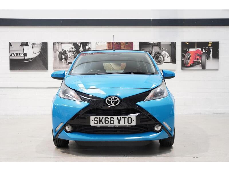 Toyota AYGO 1.0 VVT-i x-pression Euro 6 5dr - U357