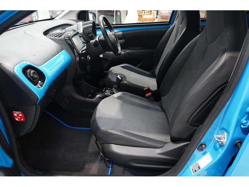 Toyota AYGO 1.0 VVT-i x-pression Euro 6 5dr - U357